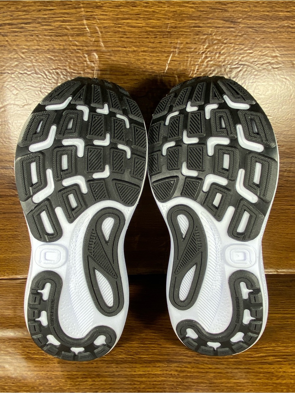 Brooks Adrenaline GTS 24 women’s shoe size 7.5 - Picture 10 of 11